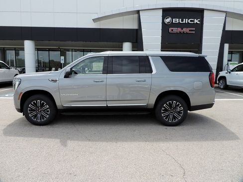 New 2026 GMC Yukon XL Elevation w/ Elevation Premium Package image 8