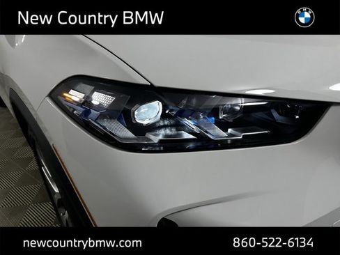 New 2026 BMW X5 xDrive50e w/ Climate Comfort Package image 30