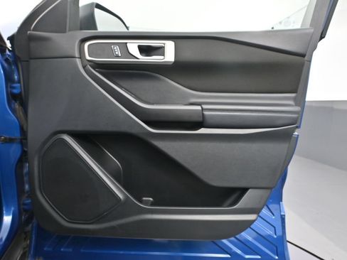 Used 2020 Ford Explorer XLT w/ Comfort Package AWD/4WD image 46