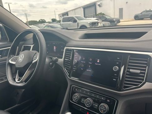 Certified 2022 Volkswagen Atlas SEL Premium AWD/4WD image 39