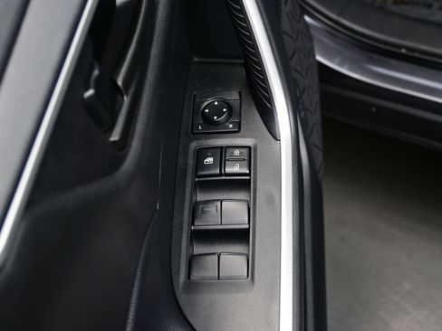 Used 2024 Toyota RAV4 LE AWD/4WD image 10