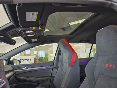 New 2026 Volkswagen GTI SE FWD image 19