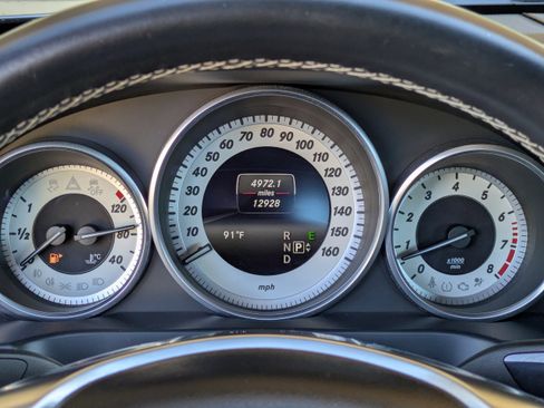 Used 2017 Mercedes-Benz E 550 Cabriolet image 22