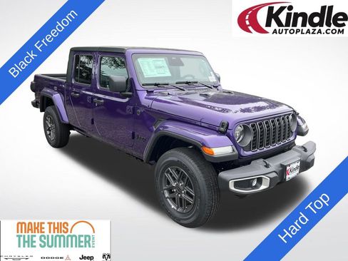New 2026 Jeep Gladiator Sport AWD/4WD image 1