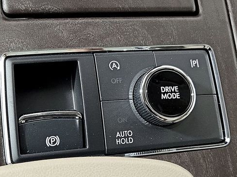 Certified 2024 Lincoln Navigator L Reserve image 28