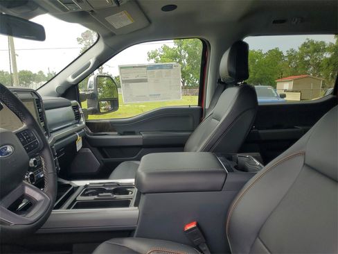 New 2025 Ford F250 Lariat w/ Lariat Ultimate Package image 8