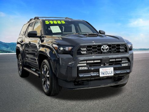 Used 2025 Toyota 4Runner TRD Sport Premium AWD/4WD image 2