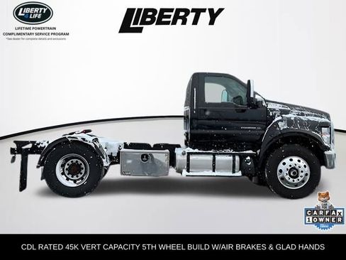 Used 2025 Ford F750 2WD Regular Cab Super Duty image 2