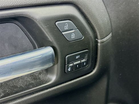 Used 2021 GMC Sierra 1500 SLT image 19