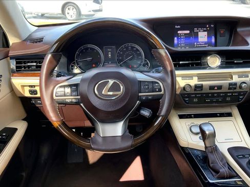 Used 2016 Lexus ES 350 image 5