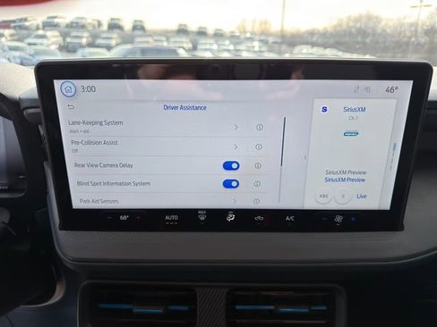 Used 2025 Ford Maverick Lobo image 29