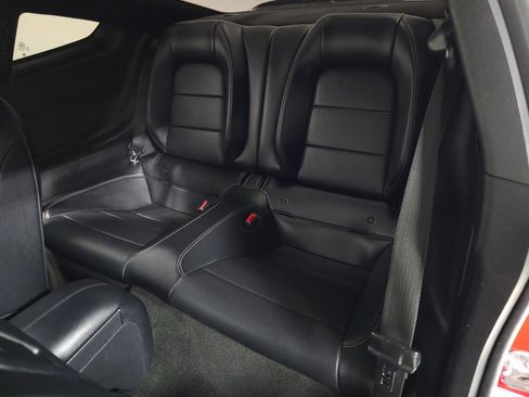 Used 2016 Ford Mustang Premium image 33