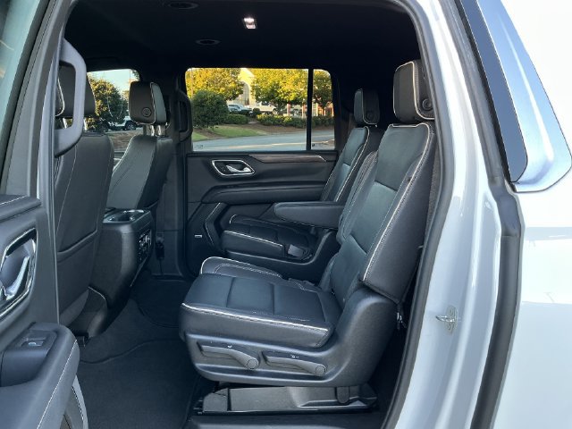 Used 2023 Chevrolet Suburban Premier RWD image 26