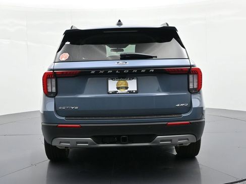 New 2026 Ford Explorer Active w/ Active Comfort Package image 7