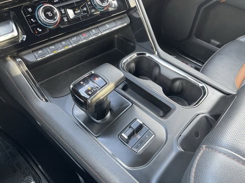 Used 2023 GMC Sierra 1500 AT4 w/ AT4 Premium Package image 12