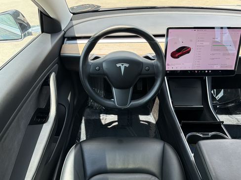 Used 2018 Tesla Model 3 Long Range RWD image 28
