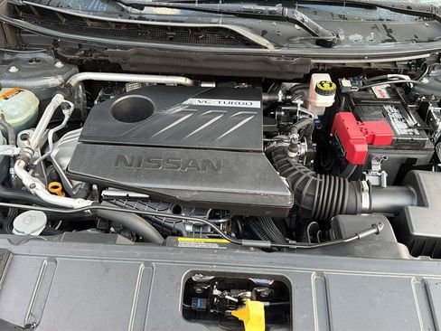 Used 2024 Nissan Rogue SV FWD image 34