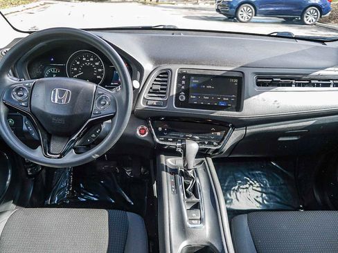 Used 2019 Honda HR-V EX image 12