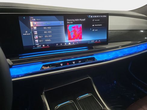 Certified 2023 BMW 740i RWD image 18