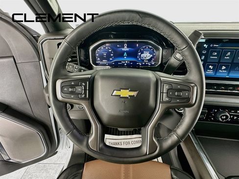 Used 2024 Chevrolet Silverado 2500 High Country AWD/4WD image 15