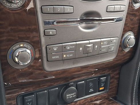 Used 2017 Nissan Armada SL w/ Moonroof Package image 18