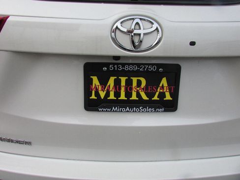 Used 2019 Toyota Highlander XLE image 45