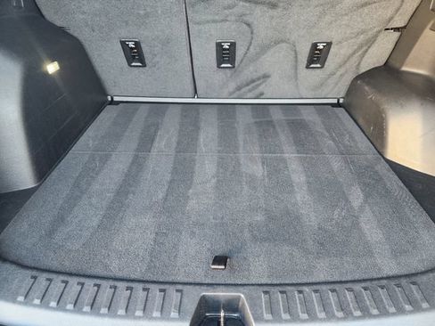 Used 2026 Chevrolet Equinox LT FWD image 32
