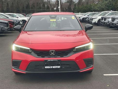 Certified 2022 Honda Civic Sport image 2