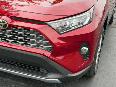 Used 2019 Toyota RAV4 Limited w/ Cold Weather Package AWD/4WD image 12