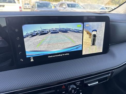 Used 2025 Nissan Kicks SR AWD/4WD image 20