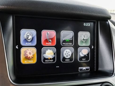 Used 2019 Chevrolet Suburban Premier image 40