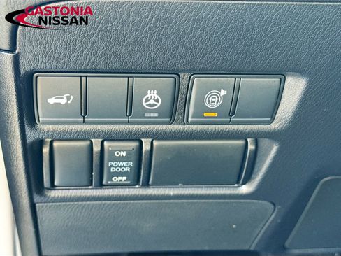 Used 2023 Nissan Armada Platinum w/ Captain's Chairs Package image 13