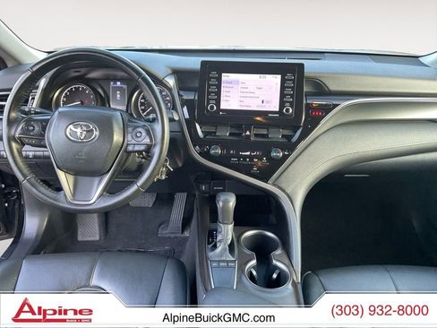 Used 2024 Toyota Camry SE image 10