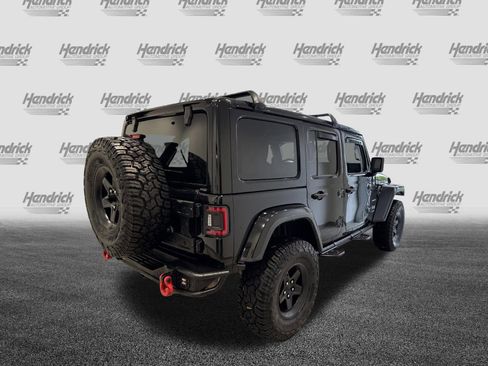 Used 2021 Jeep Wrangler Unlimited Sahara image 8