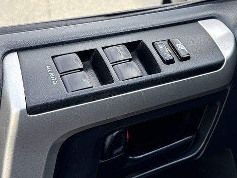 Used 2010 Toyota 4Runner Limited image 12