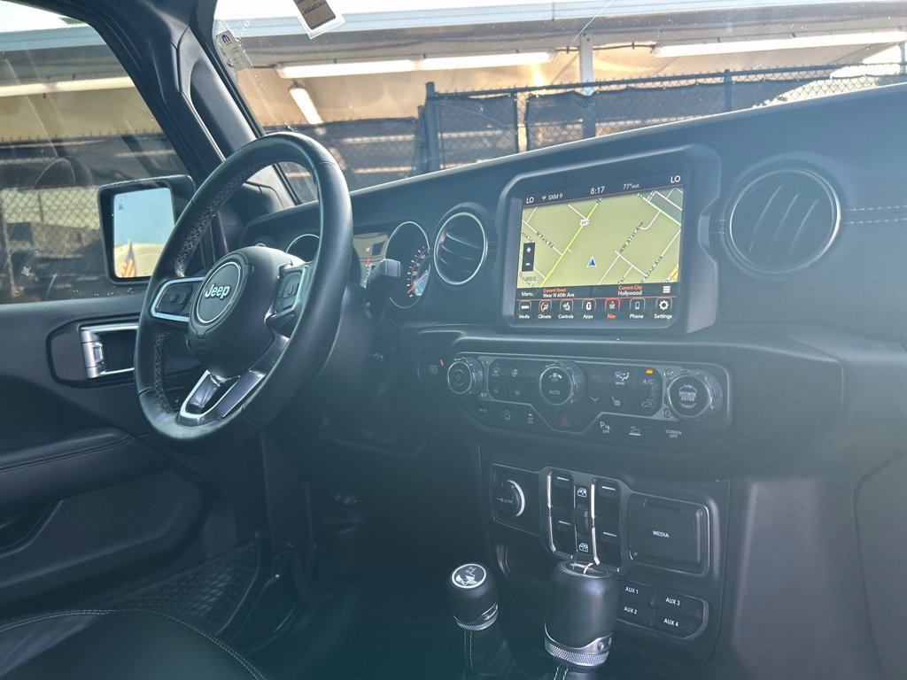 Used 2022 Jeep Wrangler Unlimited Sahara w/ LED Lighting Group AWD/4WD image 26