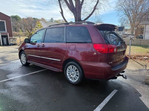 Used 2007 Toyota Sienna XLE Limited image 5