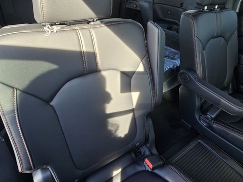 New 2025 Honda Pilot TrailSport image 24