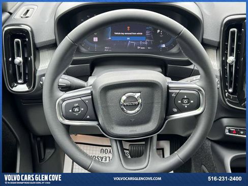 Certified 2025 Volvo XC40 B5 Plus w/ Protection Package Premier image 14