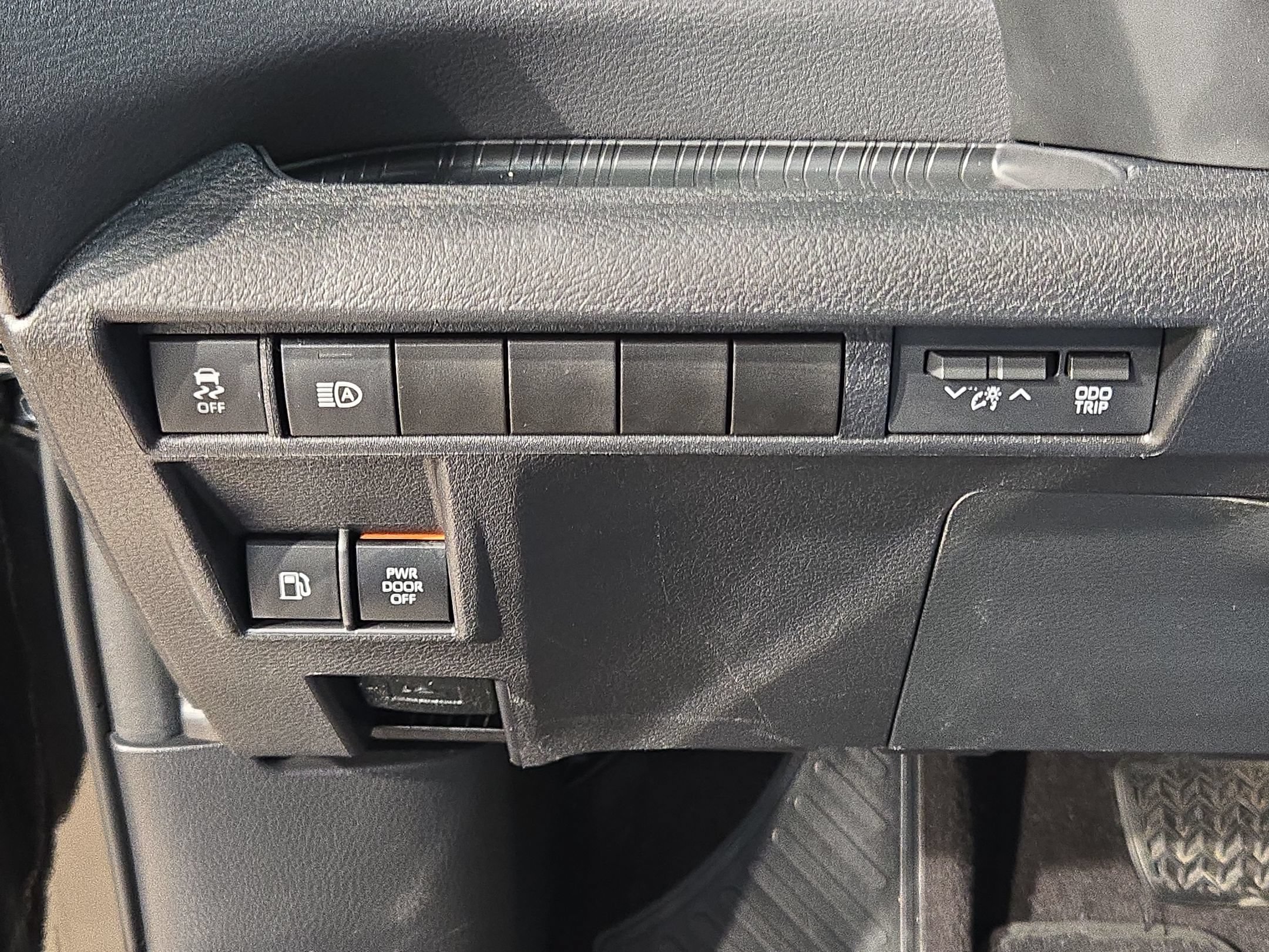 Used 2021 Toyota Sienna XSE FWD image 26