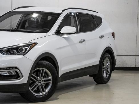 Used 2017 Hyundai Santa Fe Sport image 6