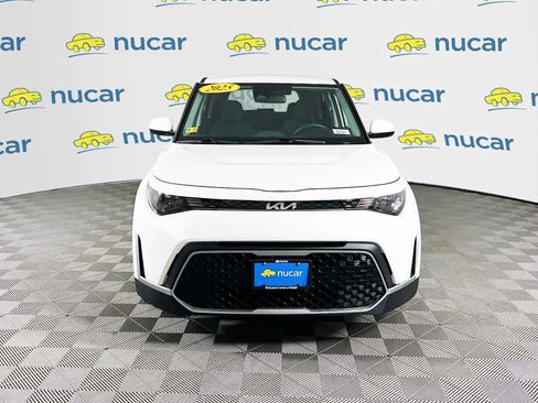 Used 2025 Kia Soul LX w/ LX Technology Package FWD image 2