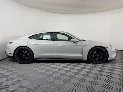 Used 2026 Porsche Taycan image 9