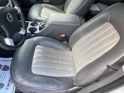 Used 2002 Mercury Mountaineer 2WD V8 image 13