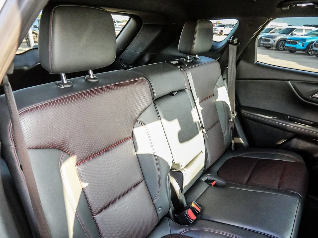 Used 2025 Chevrolet Blazer RS FWD image 26