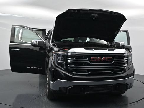 Used 2025 GMC Sierra 1500 SLT RWD image 34