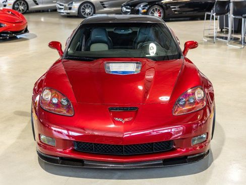 Used 2010 Chevrolet Corvette ZR1 RWD image 9