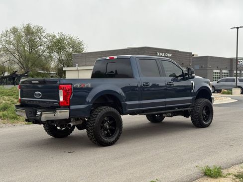 Used 2019 Ford F250 Lariat w/ Lariat Value Package AWD/4WD image 9