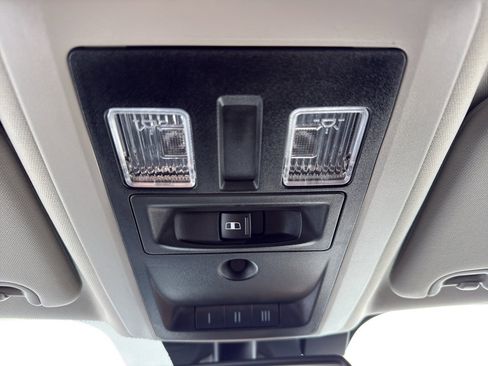 Used 2017 RAM 1500 Laramie image 23