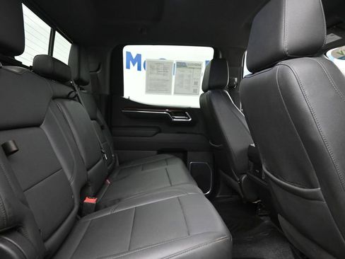 Used 2023 Chevrolet Silverado 1500 LT Trail Boss w/ LT Trail Boss Premium Package image 9